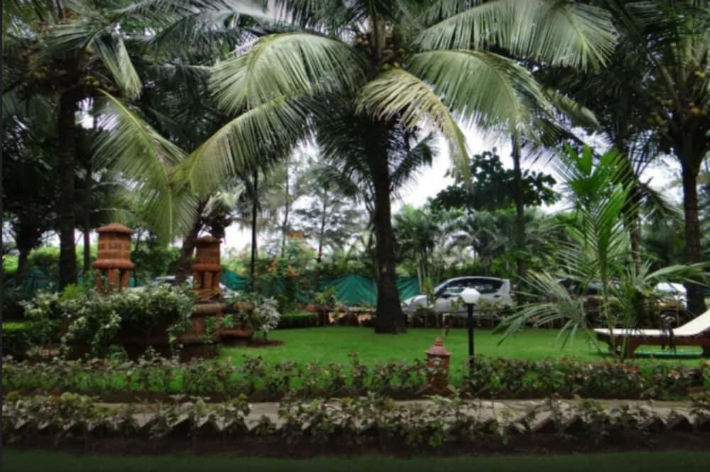 Santana Beach Resort Candolim Exterior foto